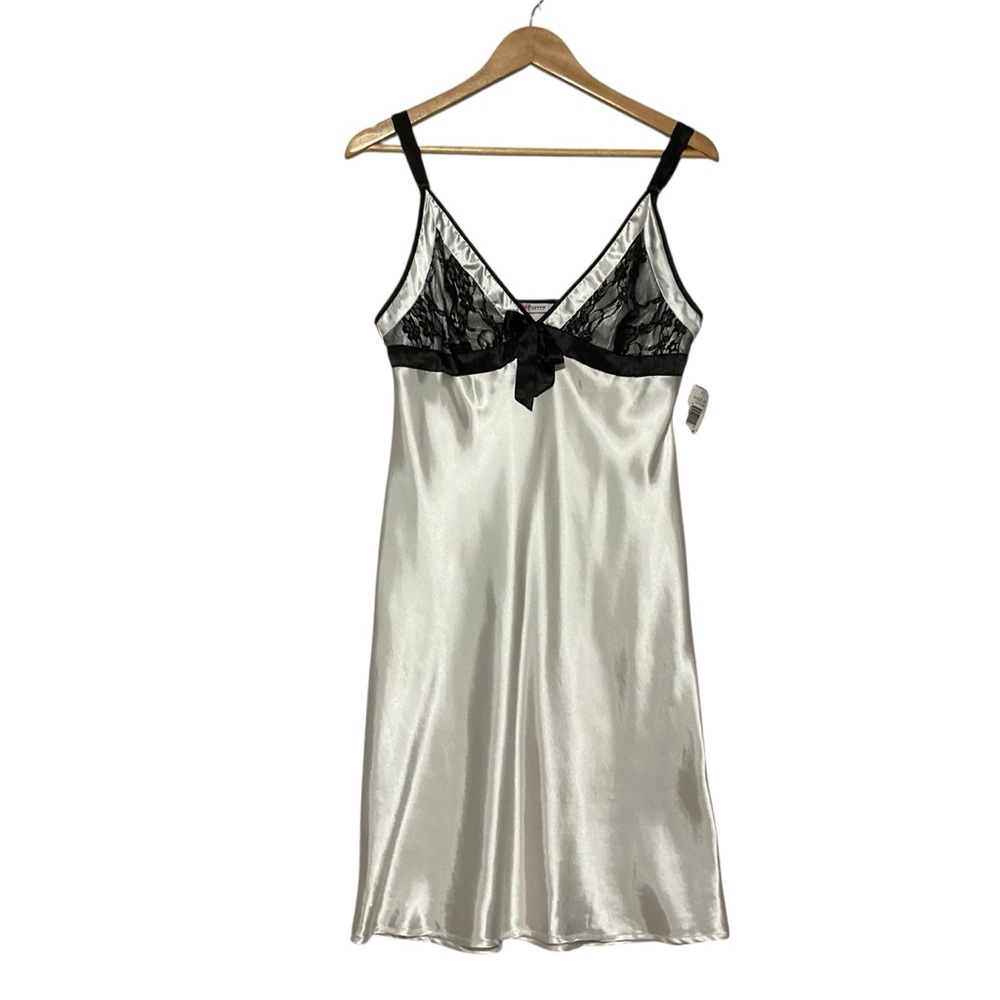 MAIDENFORM sz Medium Classic Lace Chemise Satin Finish Bow White Black Bow